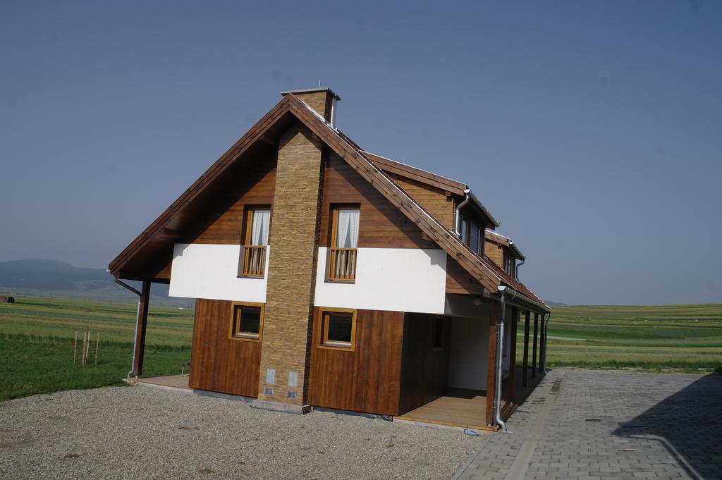 Kavalliera Pensiune Cotormani Exteriér fotografie